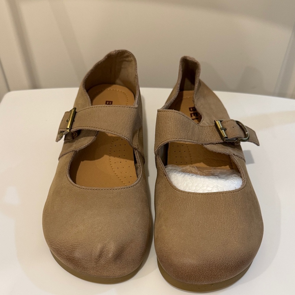 Stylish Tan Women Shoes